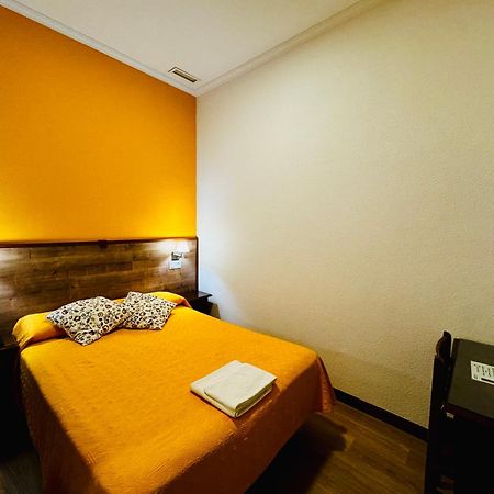 Hostal Edreira Мадрид Екстериор снимка